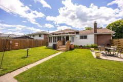 14-young-street-quinte-west-X8447816-26-p