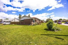 14-young-street-quinte-west-X8447816-30-p