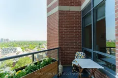 1913-60-heintzman-street-toronto-W8401364-19-p