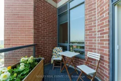 1913-60-heintzman-street-toronto-W8401364-20-p