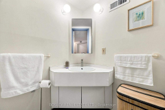 33a-henry-street-toronto-C13813136-40-p