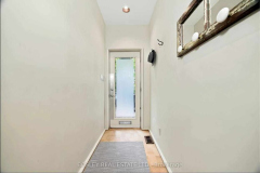 33a-henry-street-toronto-C13813136-6-p