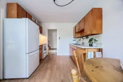 60-4345-bloor-street-toronto-W12297352-12-p